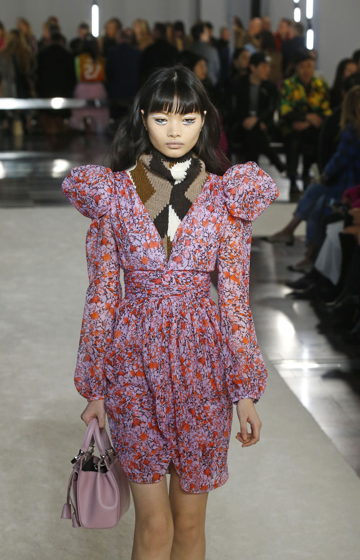 Paris Fashion 2019 F/W Giambattista Valli